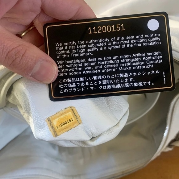 Chanel hobo - Picture 4 of 7